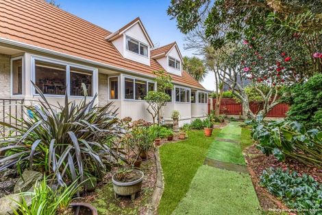 Photo of property in 55 Branch Road, Highlands Park, New Plymouth, 4312