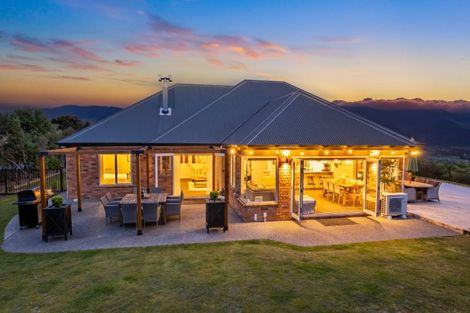 Photo of property in 65 Mount Marua Way, Timberlea, Upper Hutt, 5018