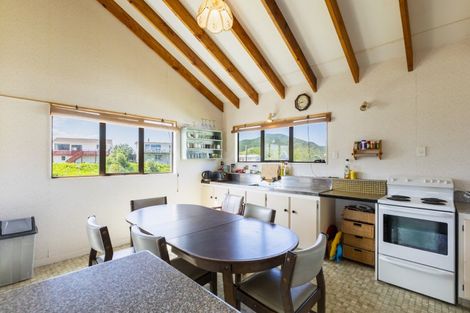 Photo of property in 412 Ormond Drive, Mahia, Nuhaka, 4198