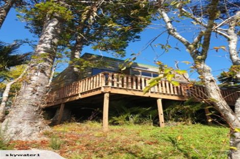 Photo of property in 175 Caton Road, Waitakere, Henderson, 0782