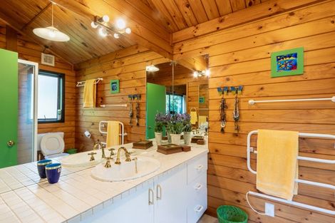 Photo of property in 42a Moana Road, Paraparaumu, 5032