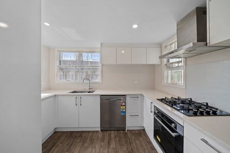 Photo of property in 4 Kenderdine Road, Papatoetoe, Auckland, 2025