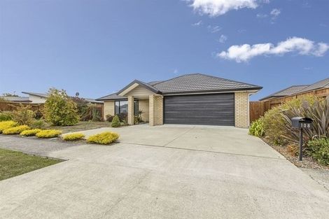 Photo of property in 108 Hillcrest Drive, Kelvin Grove, Palmerston North, 4414