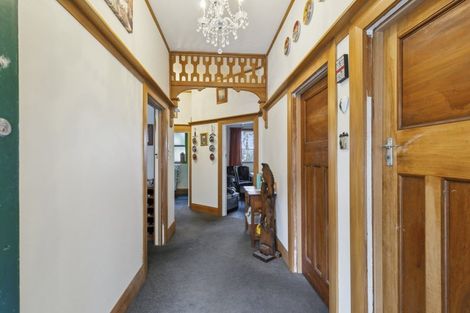 Photo of property in 80 Apu Crescent, Lyall Bay, Wellington, 6022