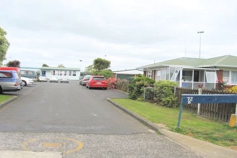 Photo of property in 72a Rosehill Drive, Rosehill, Papakura, 2113