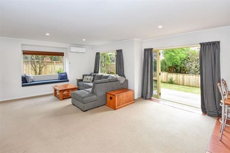 Photo of property in 22 The Glade South, Pukekohe, 2120