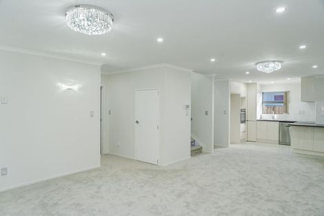 Photo of property in 79a Russell Road, Manurewa, Auckland, 2102