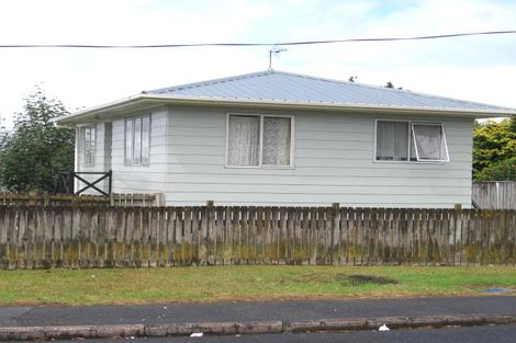 Photo of property in 119 Tirimoana Road, Te Atatu South, Auckland, 0602