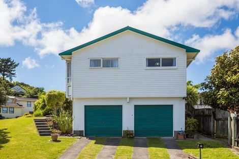 Photo of property in 1 Ensign Lane, Whitby, Porirua, 5024