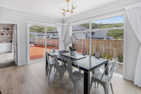 Photo of property in 4 Crompton Avenue, Churton Park, Wellington, 6037