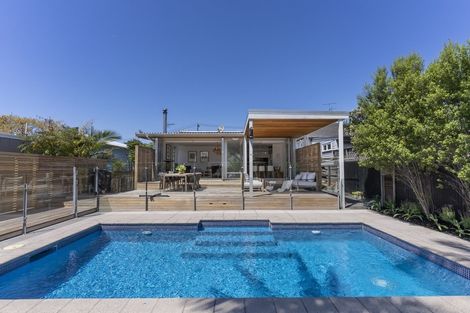 Photo of property in 30 Edgars Road, Westmere, Auckland, 1022