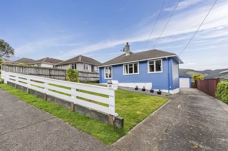 Photo of property in 25 Turkington Street, Tawa, Wellington, 5028