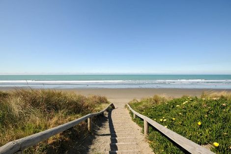 Photo of property in 14 Stout Street, Waimairi Beach, Christchurch, 8083