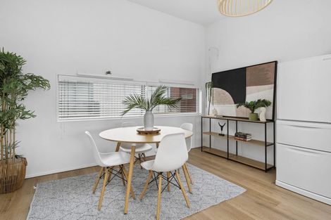 Photo of property in 23/2 Onslow Road, Khandallah, Wellington, 6035