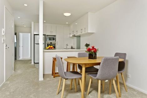 Photo of property in Apollo Apartments, 307/46 Rosedale Road, Rosedale, Auckland, 0632
