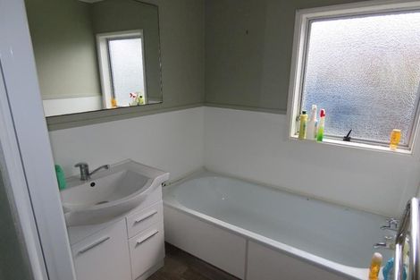 Photo of property in 2 Hinau Street, Pukehangi, Rotorua, 3015