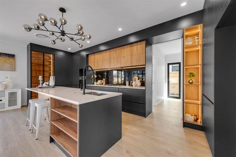 Photo of property in 31 Bushfield Drive, Flat Bush, Auckland, 2019