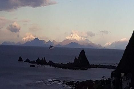 Photo of property in 235 Houghton Bay Road, Houghton Bay, Wellington, 6023