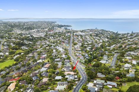 Photo of property in 105 Browns Bay Road, Browns Bay, Auckland, 0630