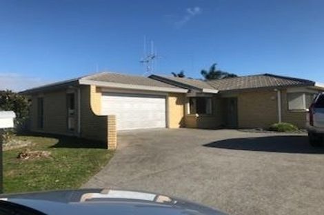 Photo of property in 137 Pacific View Road, Papamoa Beach, Papamoa, 3118