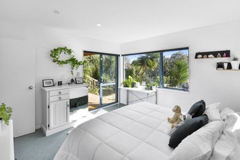 Photo of property in 18 Gibbs Crescent, Red Hill, Papakura, 2110