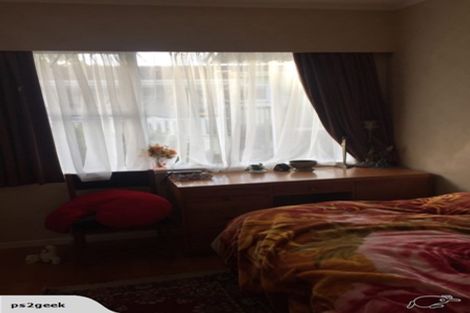 Photo of property in 62 Chivalry Road, Glenfield, Auckland, 0629