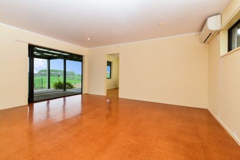 Photo of property in 8 Windleborn Road, Ngahinapouri, Hamilton, 3290