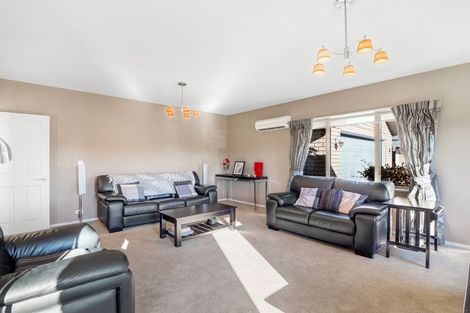 Photo of property in 16 Heathridge Place, Lincoln, 7608