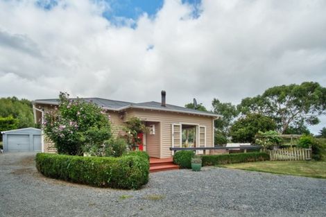 Photo of property in 50a Painua Road, Hokio Beach, Levin, 5571