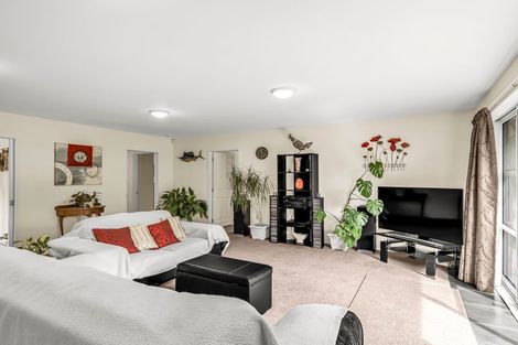 Photo of property in 10 Russell Street, Darfield, 7510