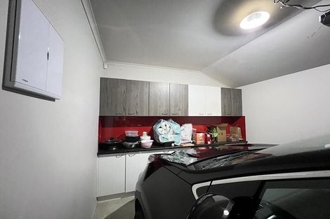 Photo of property in 32 Tutuwhatu Crescent, Weymouth, Auckland, 2103