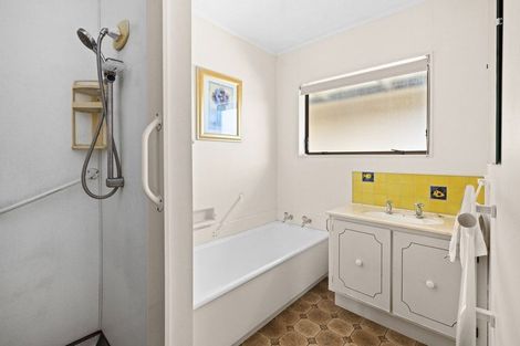 Photo of property in 4a Bill Ashcroft Grove, Havelock North, 4130