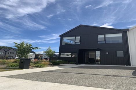 Photo of property in 25 Doug Jensen Street, Wallaceville, Upper Hutt, 5018