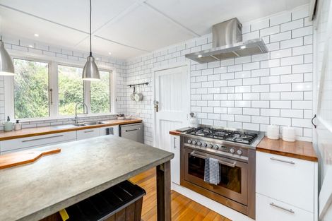 Photo of property in 144 Fitzherbert Street, Featherston, 5710