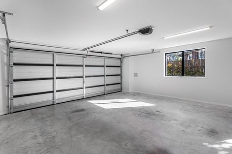 Photo of property in 12a Rene Place, Sunnyhills, Auckland, 2010