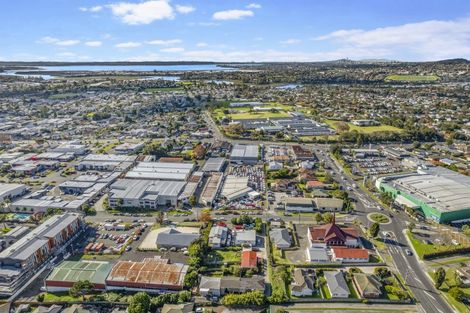 Photo of property in 1/8 Westward Ho, Glen Eden, Auckland, 0602