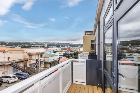 Photo of property in Pirie Street Townhouses, 12/35 Pirie Street, Mount Victoria, Wellington, 6011