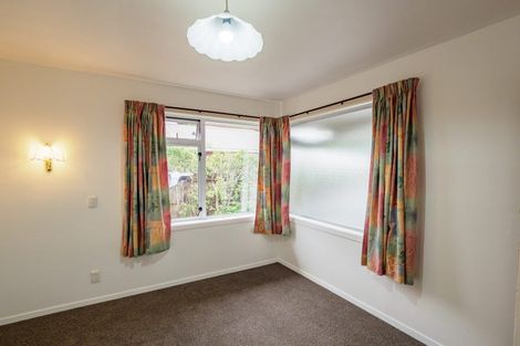 Photo of property in 21 Beatrice Place, Avonhead, Christchurch, 8042