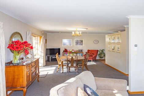 Photo of property in 2 Holdsworth Drive, Otamatea, Whanganui, 4500