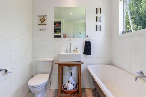 Photo of property in 100 Aranui Road, Mapua, 7005