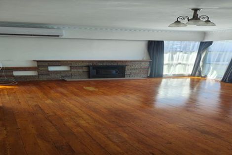 Photo of property in 2 Pandora Place, Pakuranga, Auckland, 2010