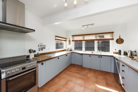 Photo of property in 15 Collingwood Street, Hokowhitu, Palmerston North, 4410