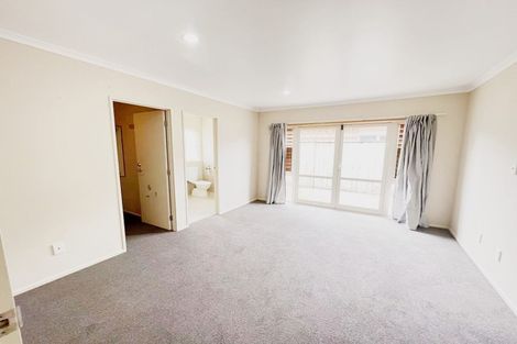Photo of property in 14 Monash Place, Flat Bush, Auckland, 2016