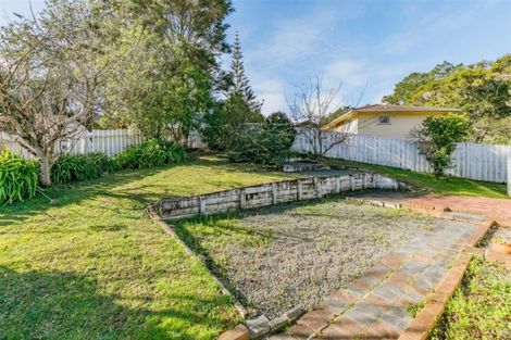 Photo of property in 66 Easton Park Parade, Glenfield, Auckland, 0629