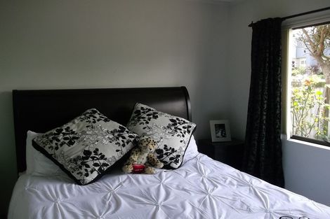 Photo of property in 2 Eatwell Avenue, Paraparaumu Beach, Paraparaumu, 5032