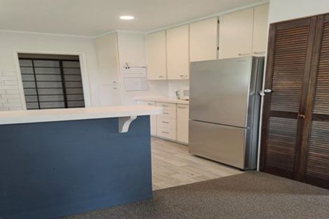 Photo of property in 48 Salamanca Road, Sunnynook, Auckland, 0620