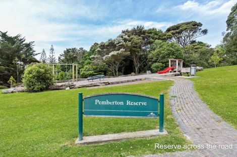 Photo of property in 8 Gillan Place, Bayview, Auckland, 0629