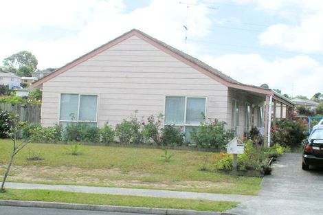 Photo of property in 3 Broadfield Street, Massey, Auckland, 0614