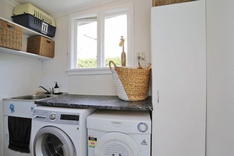 Photo of property in 43 Home Street, Winton, 9720