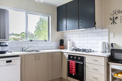 Photo of property in 22 Homestead Place, Glenview, Hamilton, 3206